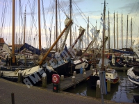 Volendam, Harbor